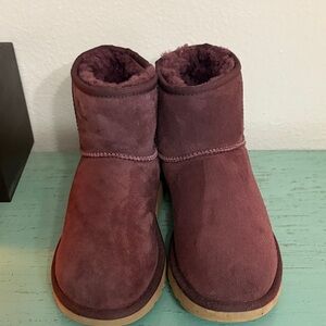 UGG Women's Winter Boots - Burgundy